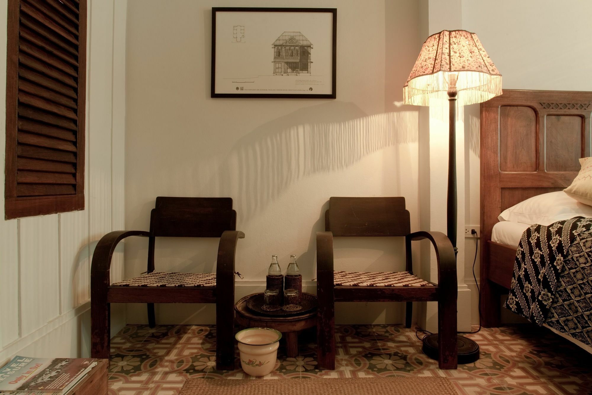 The Asadang Bed And Breakfast Bangkok Exterior photo